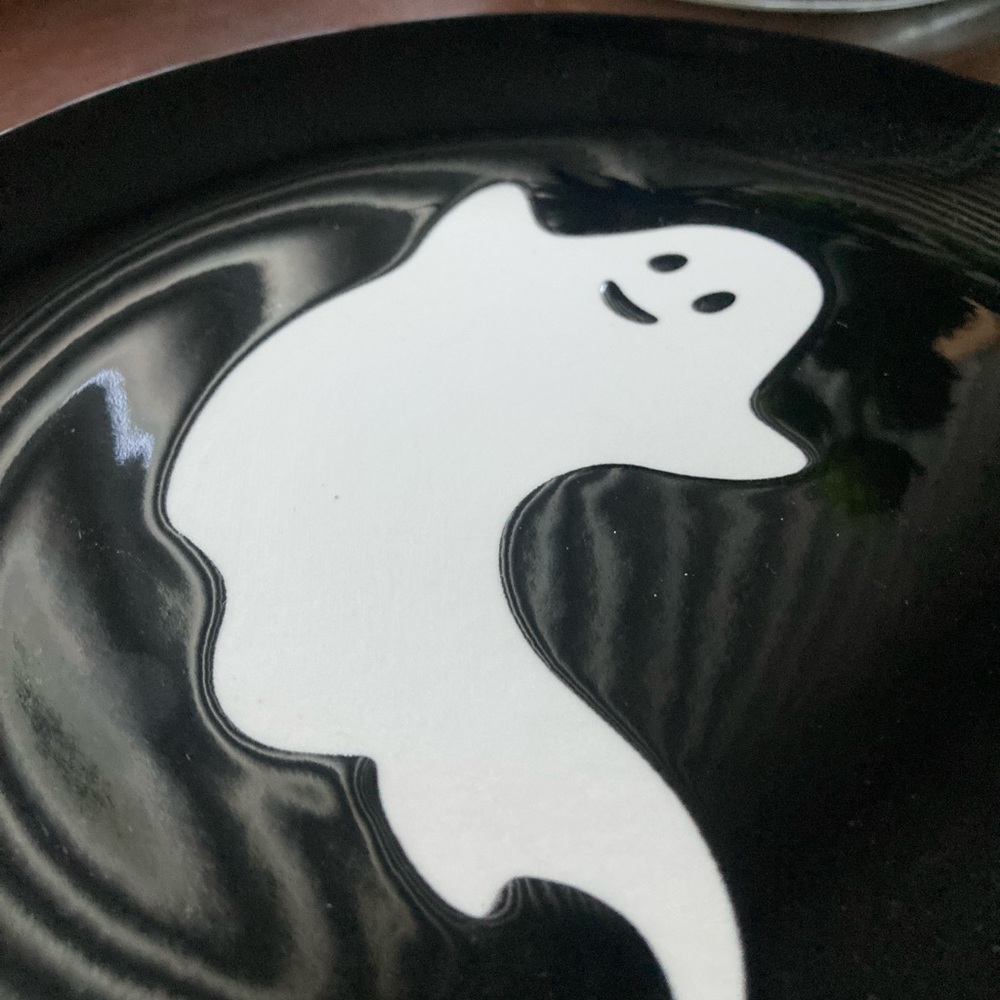 Ceramic Ghost Decor Plates - Set of 3 - Picture 5 of 7